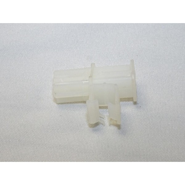 Taquet agrafe attache fixation revetement hayon de coffre Fiat 52016847 pour fiat 500X partir de 2015  