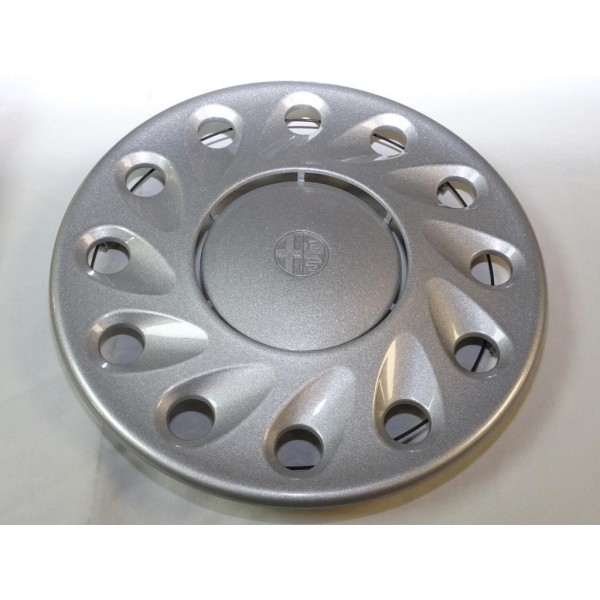 Enjoliveur cache roue jante 14" 14 pouces Fiat 60625766 pour alfa romeo 155 de 1996 à 1997  