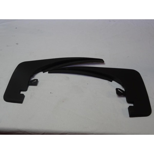 Paire bavettes jet pare pierre roue avant Fiat 50901218 pour fiat idea  