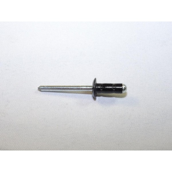 Rivet pop fixation hayon de coffre Fiat 11677592 pour fiat 500L alfa romeo tonale  