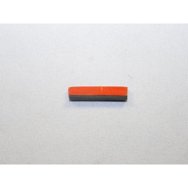 Cale tampon fixation parebrise pare-brise Fiat 60580480 pour alfa romeo 155 de 1992 à 1997  
