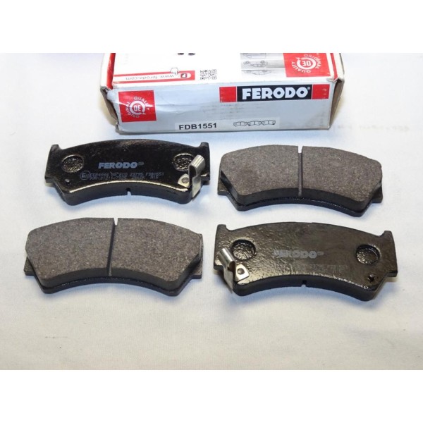 Jeux 4 plaquettes de frein avant montage akebono Ferodo FDB1551 pour suzuki baleno EG  