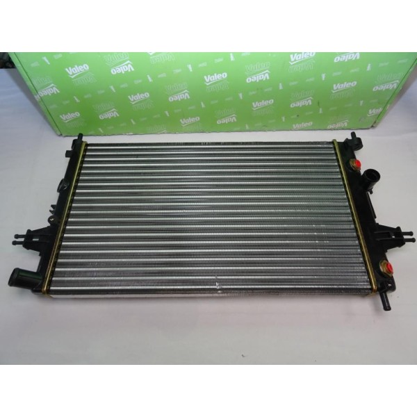 Radiateur refroidissement moteur Valeo 732549 pour opel astra G zafira A 1.4 1.6 1.8 2.0 2.2 essence  