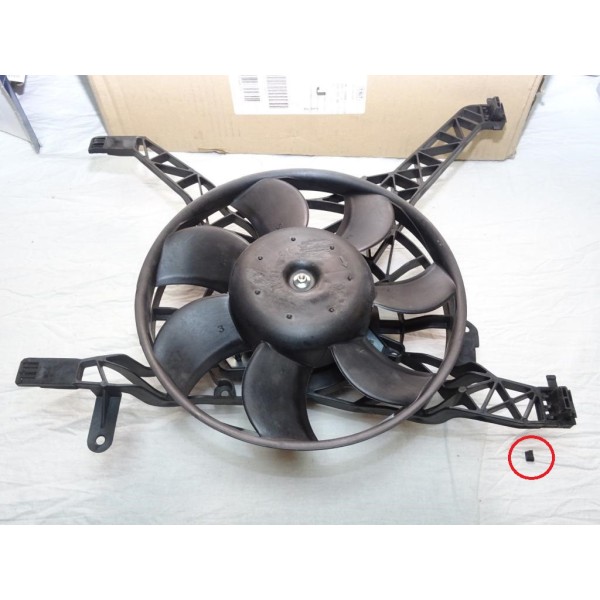 Ventilateur radiateur refroidissement (petit plastique cassé voir photo) Hella 8EW351150-394* pour ford fiesta 6 VI B-max 1.25 1