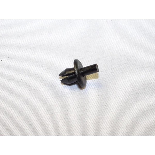 Rivet agrafe fixation isolant rembourrage 51751429 pour alfa romeo giulia giulietta fiat croma 2 II  