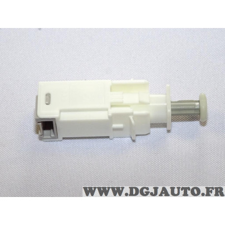 Contacteur pedale embrayage Fiat 51798630 pour fiat grande punto de 2005 à 2009 doblo 3 4 III IV de 2009 à 2022 