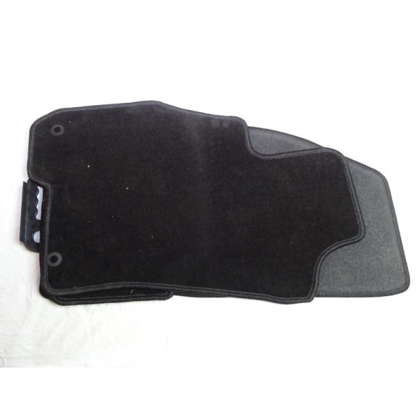 Ensemble 4 tapis de sol sur mesure avant + arriere AP 1375 premium pour fiat punto partir de 2012  