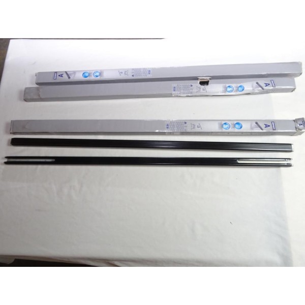 Paire barres de toit acier 108cm Norauto A 858332 