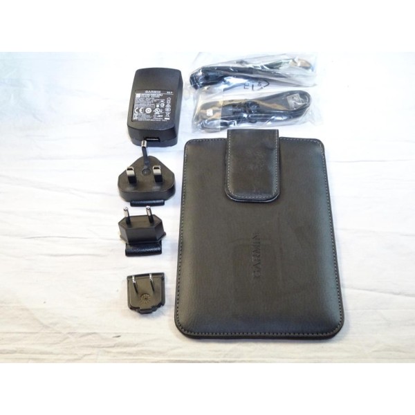 Pack accessoire de voyage kit prises travel pack avec housse et cable Garmin 020-00236-00 pour GPS navigateur 4.3" 5" 