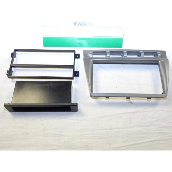 Kit cadre contour argent poste radio autoradio Eurovox 2222A pour kia picanto de 04/2004 à 11/2007 