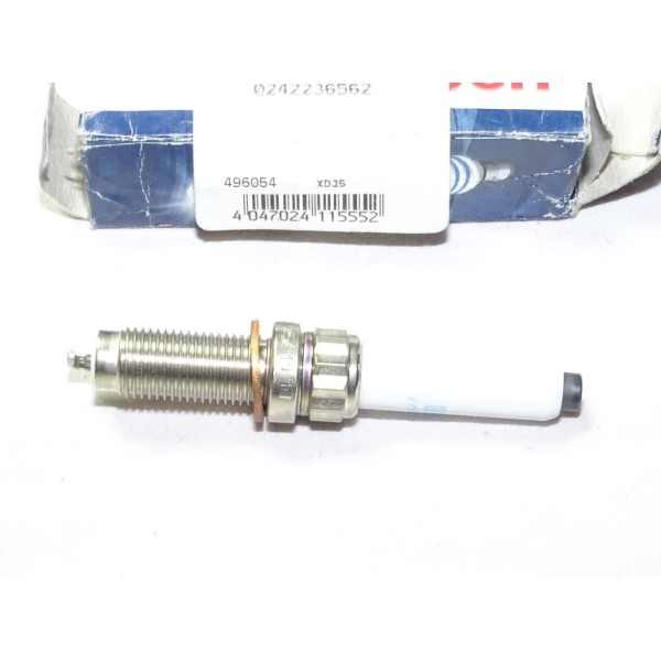 Bougie allumage FGR7DQP+ Bosch 0242236562 pour BMW serie 3 5 7 8 X3 X5 Z4 E30 E31 E32 E34 E36 E38 E39 E46 E60 E61 E63 E64 E65 E6