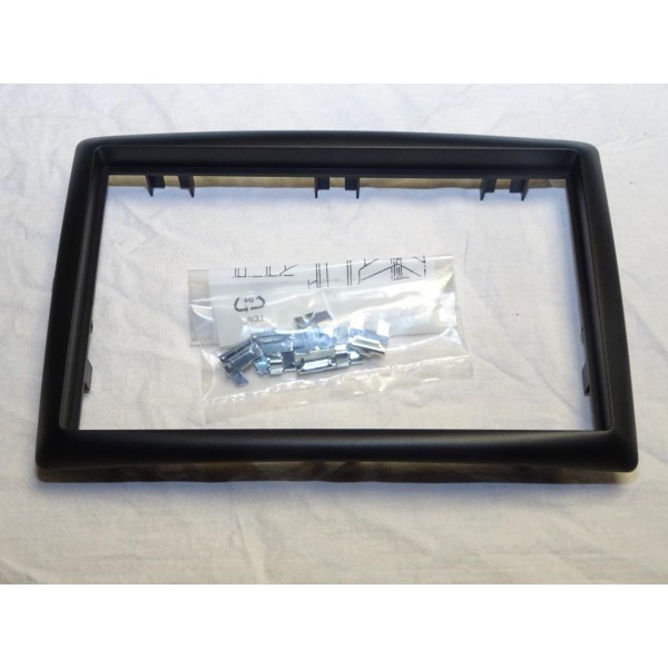 Cadre contour poste radio autoradio Phonocar 03406 pour renault megane 2 II de 2003 à 2008 