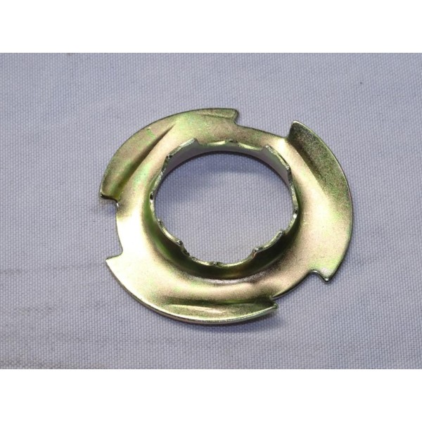 Virole fixation pompe à carburant Generic 50003G120000 pour scooter moto keeway RY6 fact 50 city 