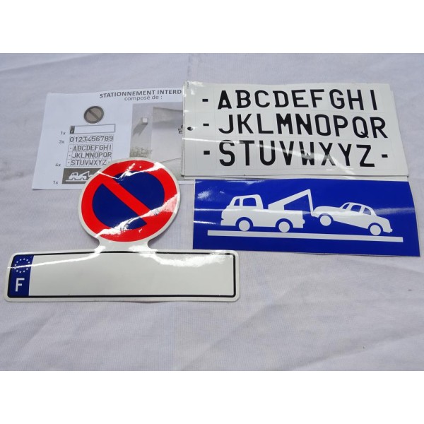 Kit autocollant interdit de stationnement avec panneau lettres et chiffres immatriculation 