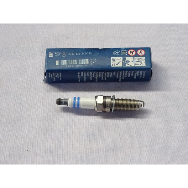 1 Bougie allumage Bosch 0242135545 YR7ME pour hyundai i10 i20 eon HB20 kia picanto 0.8 1.0 1.2 essence 