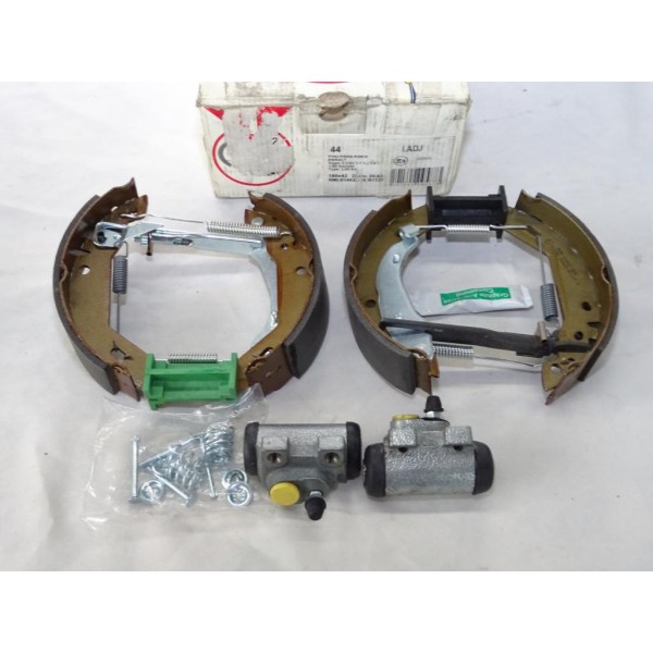 Kit frein arriere prémonté 180x42 montage lucas Carter N°44 pour renault clio 1 super 5 