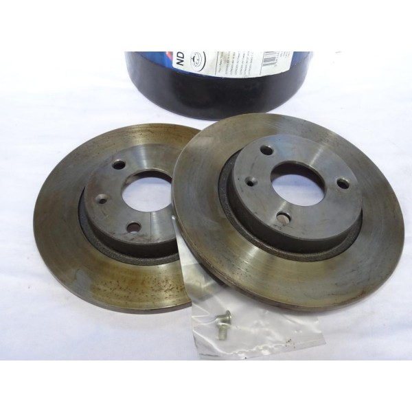 Paire disques de frein 3 trous avant 247mm diametre plein Norauto NDF7276 pour citroen AX saxo 