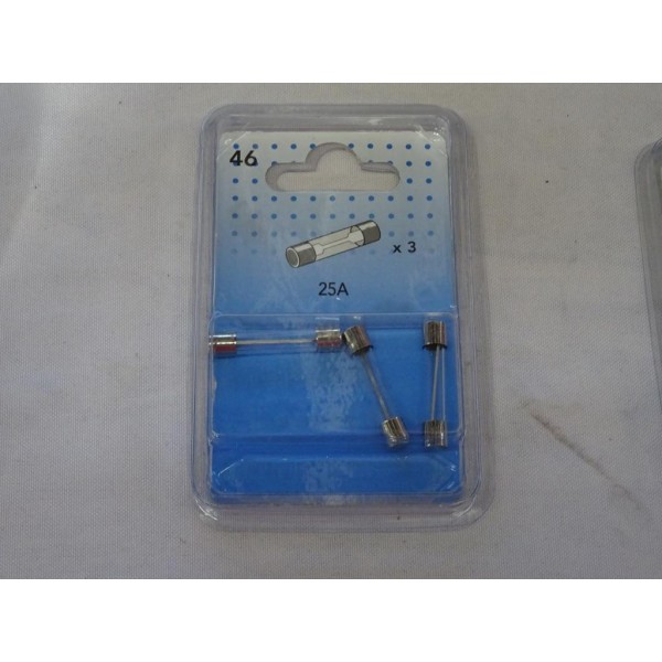 Blister 3 fusibles 25A verre Norauto N°46 