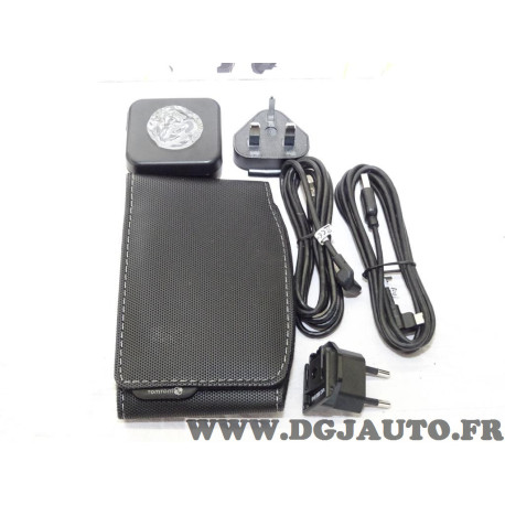 Kit accessoire de voyage prises courant chargement chargeur travel pack avec housse et cable Tomtom 9UUA.001.30 pour GPS navigat