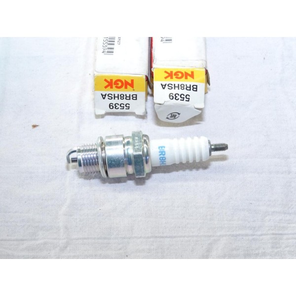 Bougie allumage NGK 5539 BR8HSA pour moto honda BMW trabant aprilia benelli daelim derby fantic hercules hyosung jawa kawasaki K