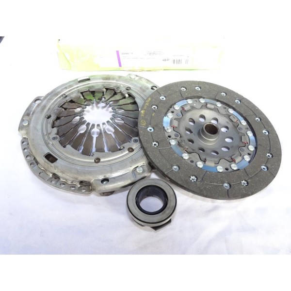 Kit embrayage disque + mecanisme + butée Valeo 826679 pour seat toledo 2 II volkswagen golf 4 IV bora new beetle 2.3 V5 essence 