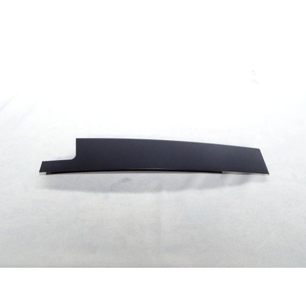 Plaque revetement montant de porte arriere gauche Renault 822820005R pour renault megane 3 III 