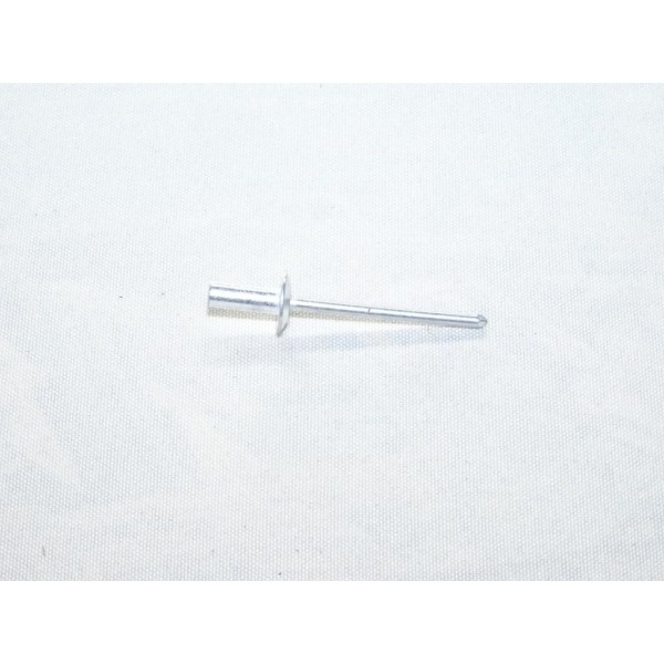 Rivet pop fixation usage divers Renault 7703072263 pour renault 21 R21 kangoo 
