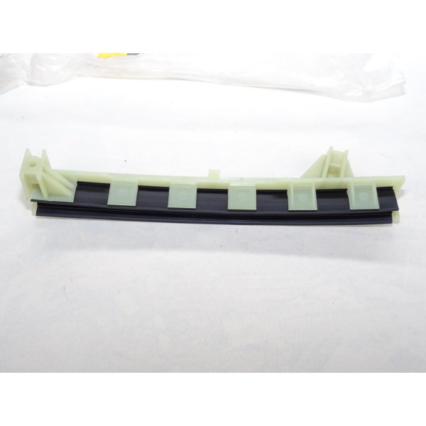Rail guide de vitre porte arriere droite Renault 8200200814 pour renault megane scenic 1 