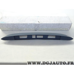 Moulure poignée support feu eclairage plaque immatriculation Renault 848101082R pour renault captur