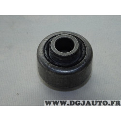 Silent bloc triangle bras de suspension Renault 7700806239 pour renault safrane