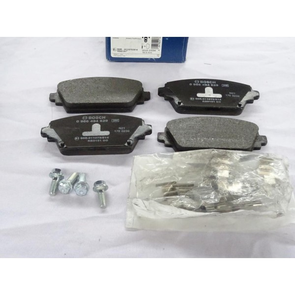 Jeu 4 plaquettes de frein avant montage lucas Bosch BP932 0986494629 pour nissan almera tino V10 primera P12 