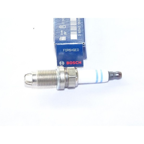 Bougie allumage Bosch FGR6HQE0 0242240590 pour audi A2 A3 skoda octavia 2 II volkswagen golf 4 5 IV V lupo bora polo 4 IV touran