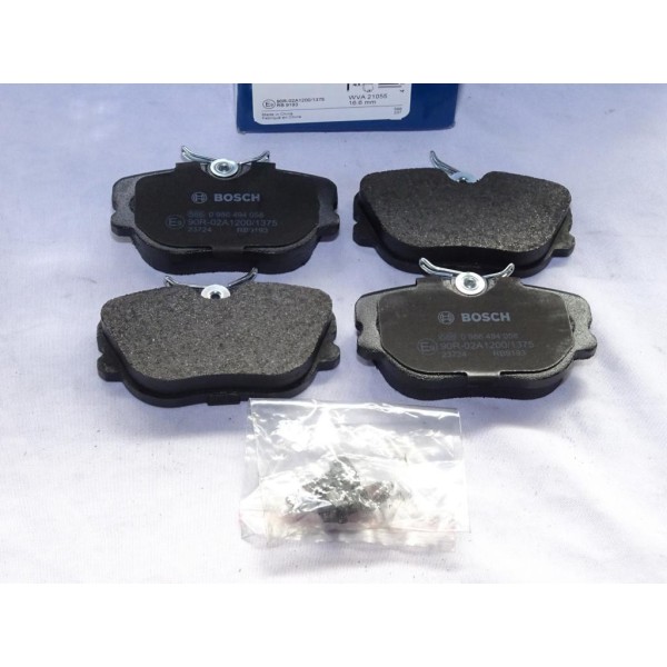 Jeu 4 plaquettes de frein avant montage lucas Bosch BP770 0986494058 pour mercedes 190 W201 