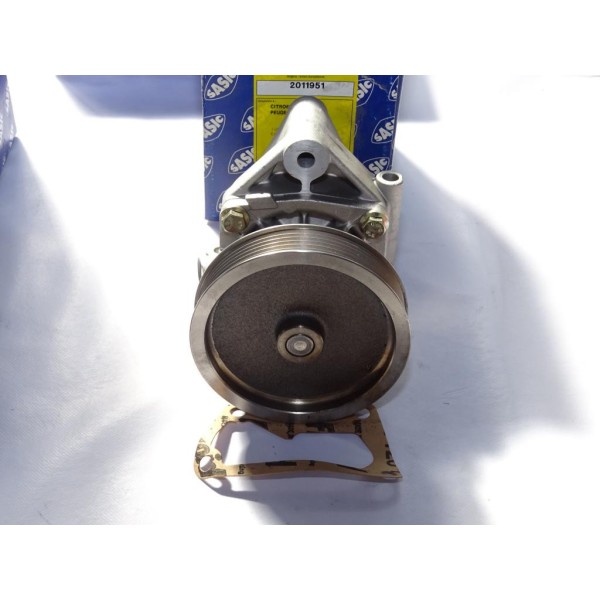 Pompe à eau avec joint Sasic 2011951 pour citroen jumpy fiat scudo peugeot expert 1.6 essence 