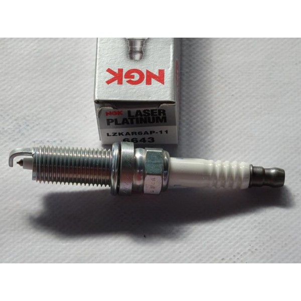 Lot 4 bougies allumage platinum NGK LZKAR6AP-11 6643 pour nissan note E11 E12 cube Z12 micra K13 1.2 1.6 essence 