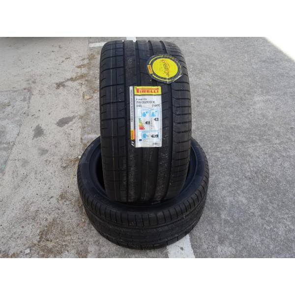 Lot 2 pneus NEUF Pirelli p-zero PZ4 295/35/19 295 35 ZR19 XL 104Y DOT0419 