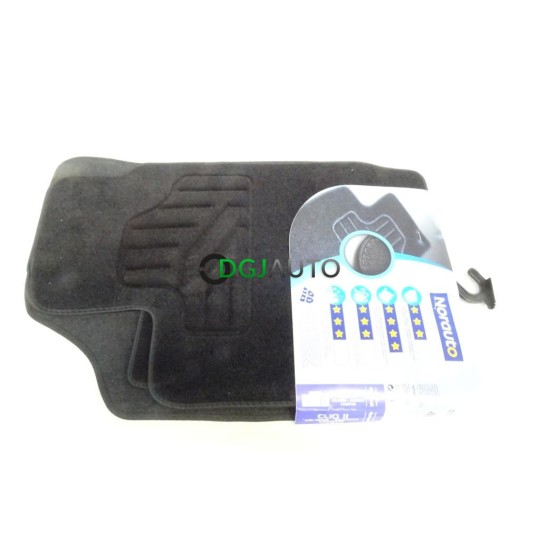 Jeu 4 tapis de sol sur mesure avant + arriere Norauto 2195675 pour renault clio 2 II campus de 09/1998 à 12/2000 