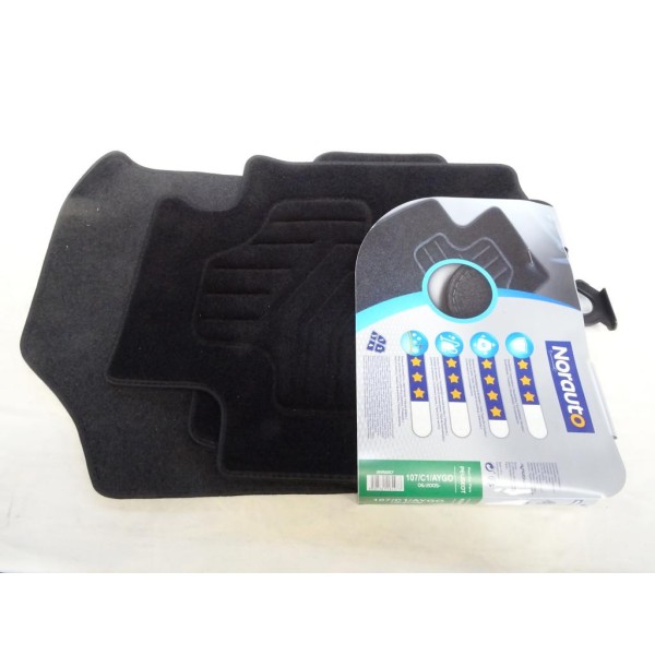 Jeu 4 tapis de sol sur mesure avant + arriere Norauto 2195657 pour peugeot 107 citroen C1 toyota aygo partir de 06/2005 