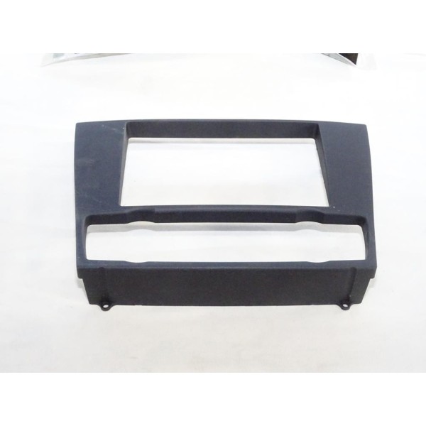 Contour cadre facade poste radio autoradio 2 DIN Silim 2889 pour BMW serie 1 3 E82 E90 E91 (sans navigateur sans les fixations) 
