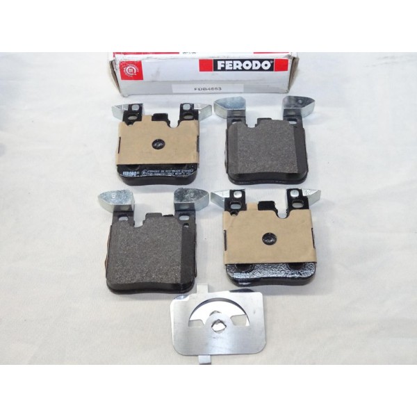 Jeu 4 plaquettes de frein arriere montage brembo Ferodo FDB4663 pour BMW serie 1 2 3 4 F20 F21 F22 F23 F30 F31 F32 F33 F34 F36 F