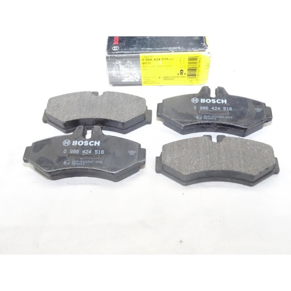 Jeu 4 plaquettes de frein arriere montage bendix Bosch BP273 0986424516 pour mercedes classe G W461 W463 sprinter W901 W902 W903