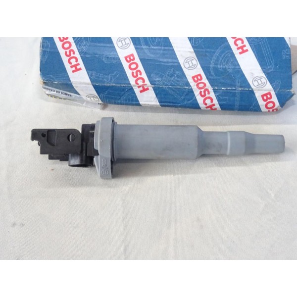 Bobine allumage Bosch 0221504800 pour citroen C4 dont picasso C5 DS3 DS4 mini one cooper clubman countryman paceman opel grandla