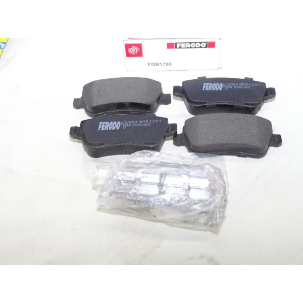 Jeu 4 plaquettes de frein arriere montage lucas Ferodo FDB1798 pour fiat croma 2 II partir de 2005 