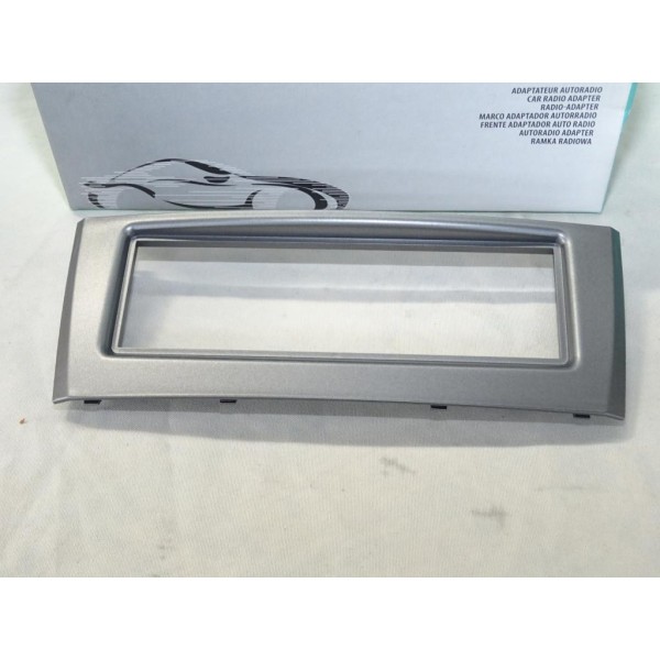 Cadre contour encadrement gris poste radio autoradio Phonocar 03338 pour fiat grande punto evo de 2005 à 2012 