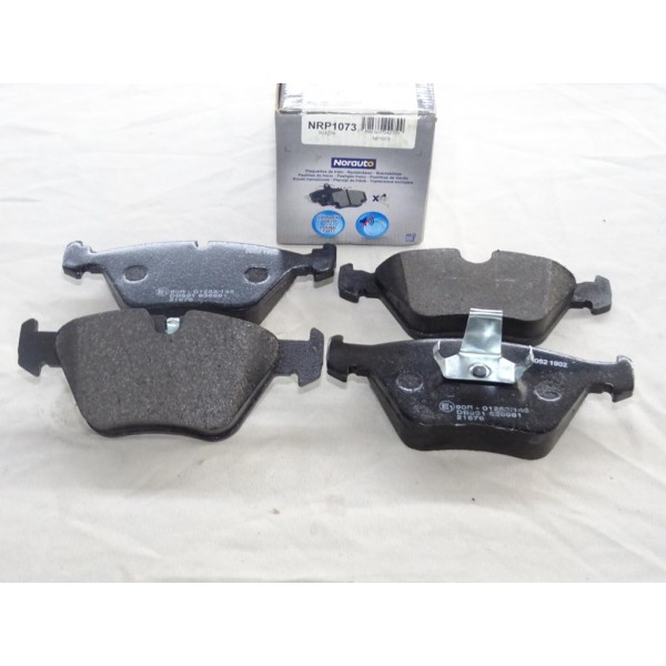 Jeu 4 plaquettes de frein avant montage teves Norauto NRP1073 pour BMW serie 3 5 Z4 E39 E46 E85 E86 