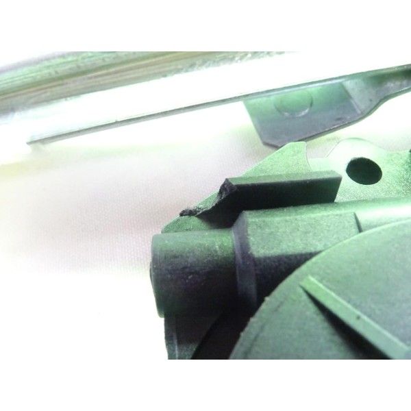 Leve vitre electrique avec moteur porte arriere gauche Valeo 850816 pour alfa romeo 159 (un petit plastique cassé aucune inciden