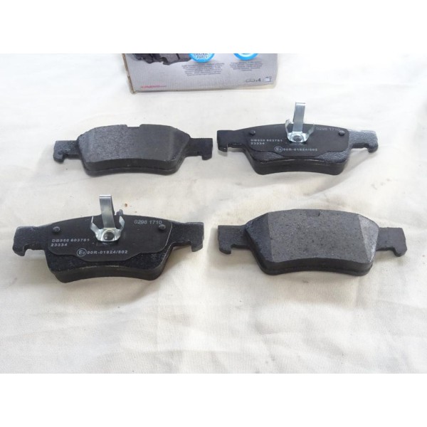 Jeu de 4 plaquettes de frein arriere montage teves Norauto NRP1526 pour mercedes classe E S SL CLS W220 W211 W221 W212 R230 C218