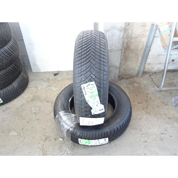Lot 2 pneus NEUF 4 saisons Kleber quadraxer 2 SUV 205/70/16 205 70 16 97H DOT0918 DOT2319 