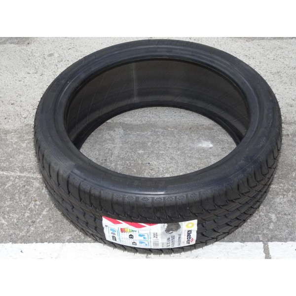 1 Pneu NEUF TOUT SEUL Kleber dynaxer HP3 235/40/19 235 40 19 96Y XL TL DOT0219 