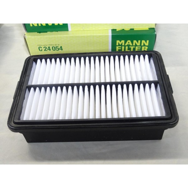 Filtre à air Mann filter C24054 pour hyundai i30 elantra veloster santa fe kona kia cerato ceed soul 